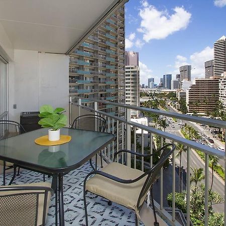 Resort Life At A Low Price- Ilikai Hotel Honolulu Luaran gambar